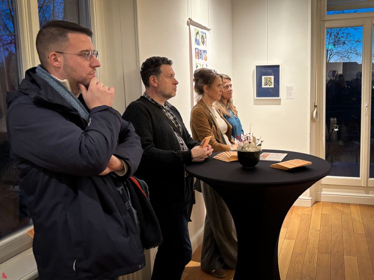 2025 11 22 Vernissage Soft Voices-00031