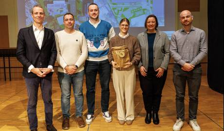 2025 12 11 Signal for Help Affichen (1 sur 1)