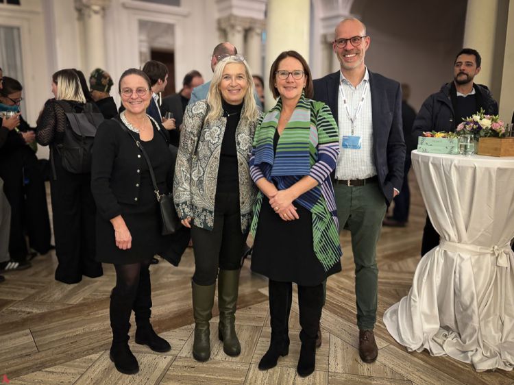 2025 12 15 30 Joer MEGA